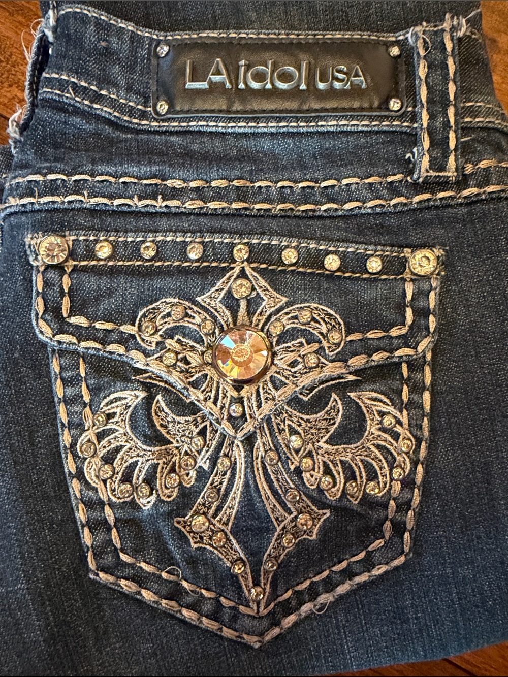 L.A. idol Dark Blue Bootcut Jeans with Embroidered Rhinestone Pocket Sz 9 x 33